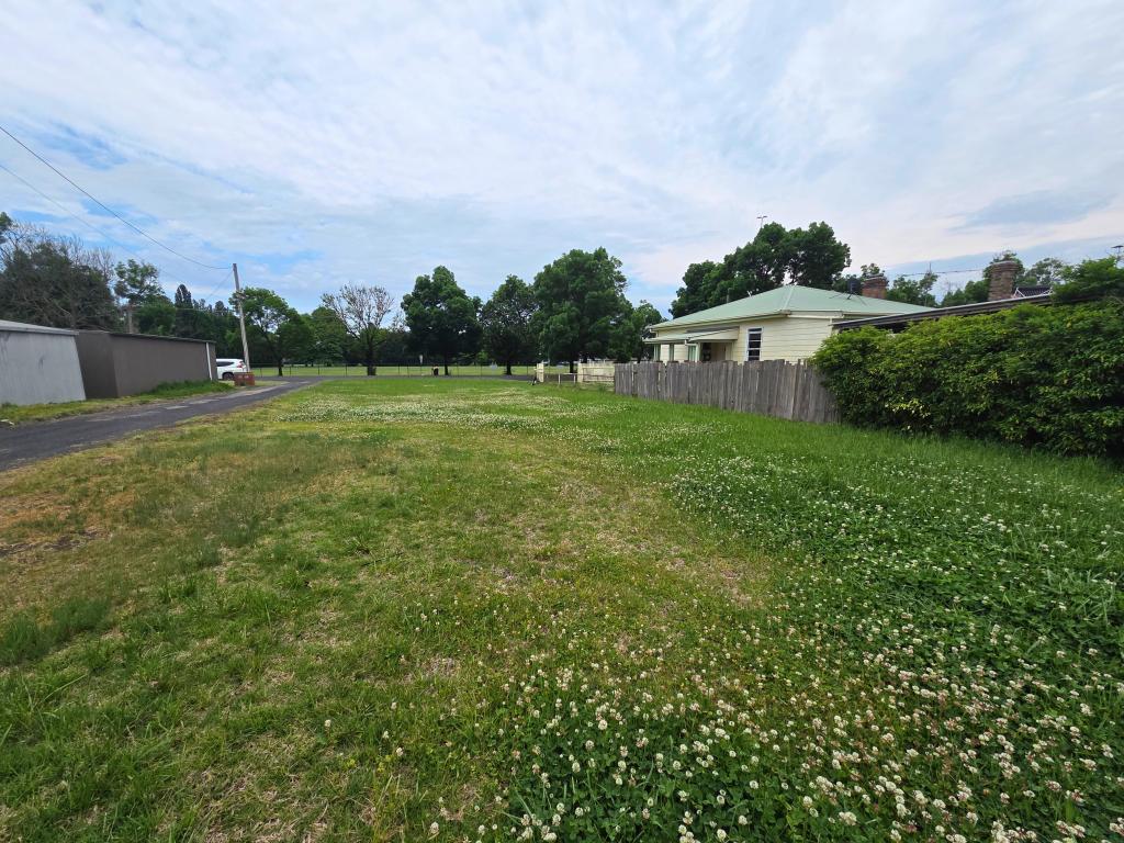 401 GREY ST, GLEN INNES, NSW 2370