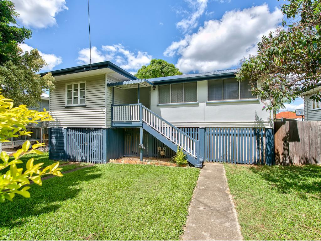 24 Harold St, Stafford, QLD 4053