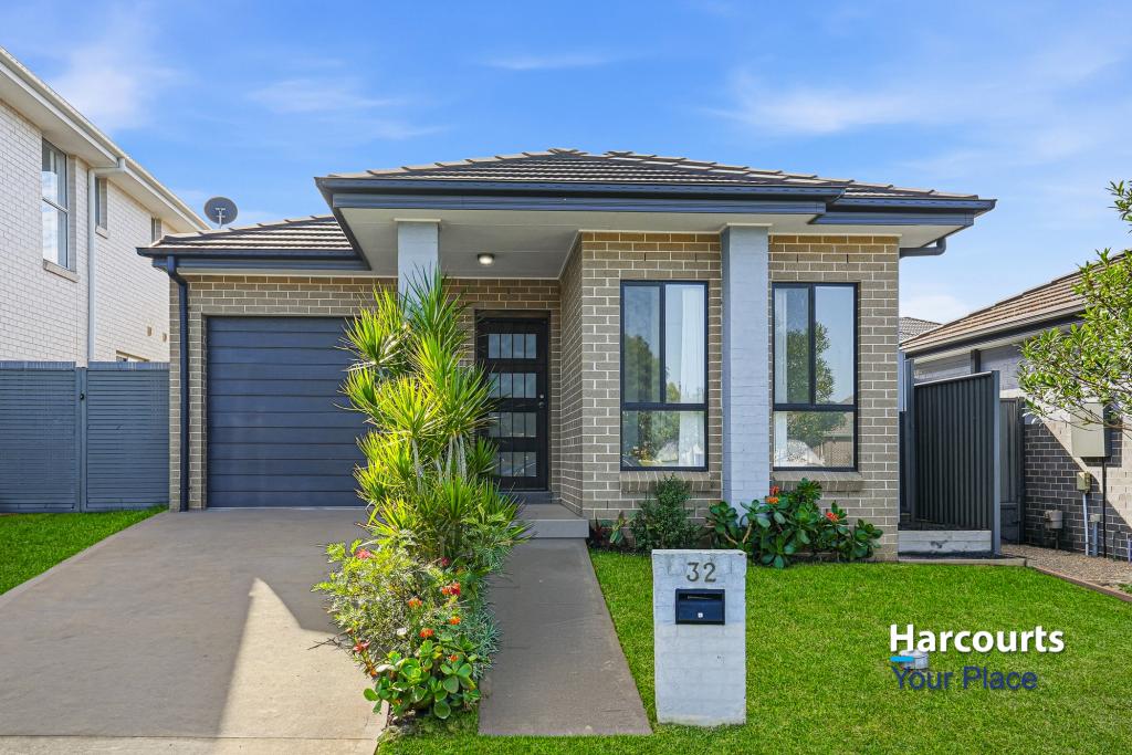 32 Howarth St, Ropes Crossing, NSW 2760
