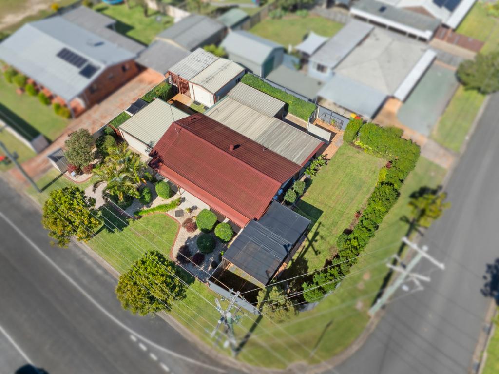 27 Anita St, Redland Bay, QLD 4165