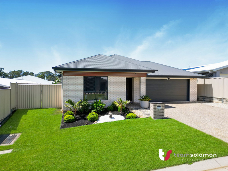 3 Kubler Cres, Redland Bay, QLD 4165