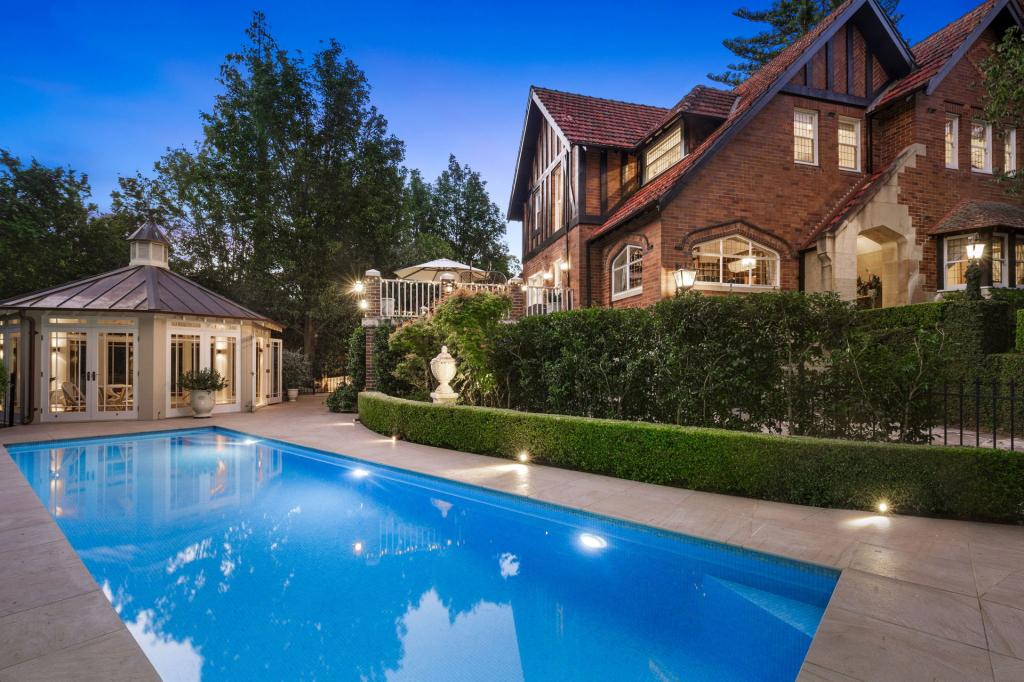 6 Pibrac Ave, Warrawee, NSW 2074