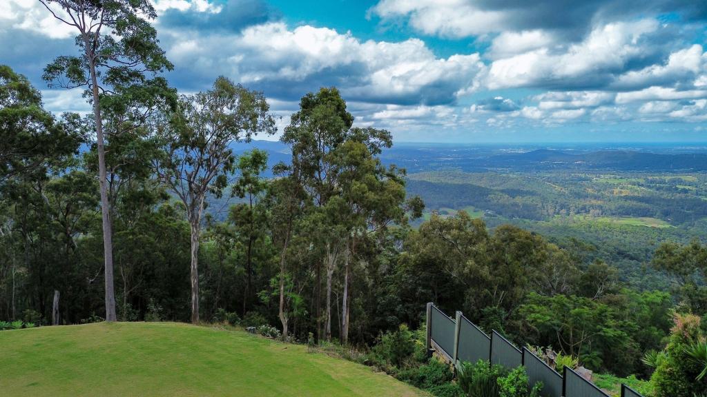 21 WILDFLOWER CT, TAMBORINE MOUNTAIN, QLD 4272
