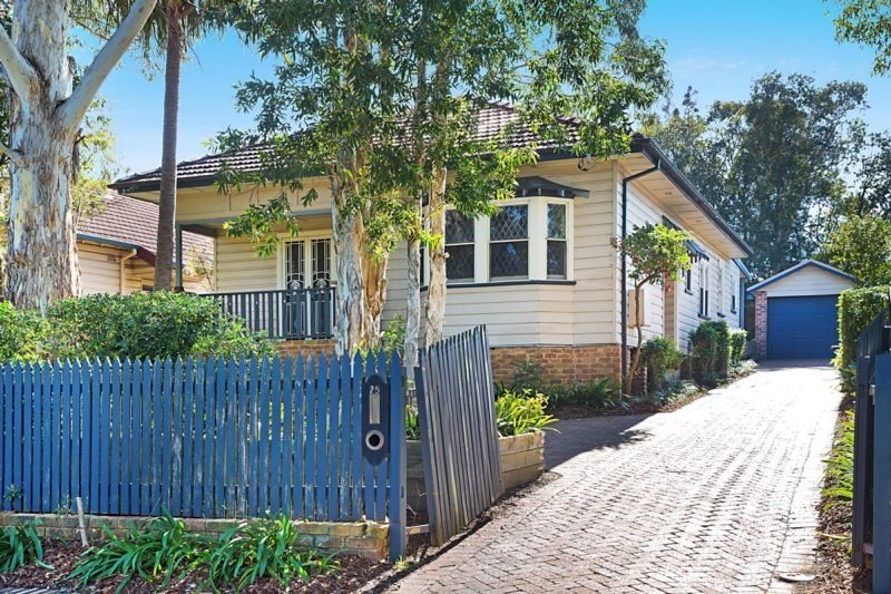 25 Buruda St, Mayfield West, NSW 2304