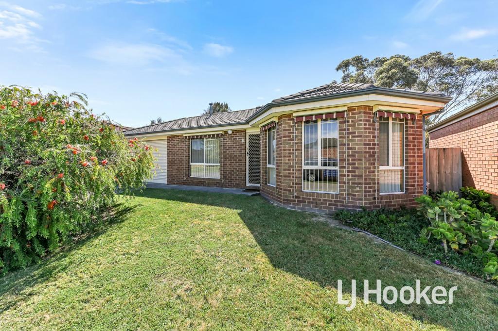 16 Rossi Cl, Pakenham, VIC 3810