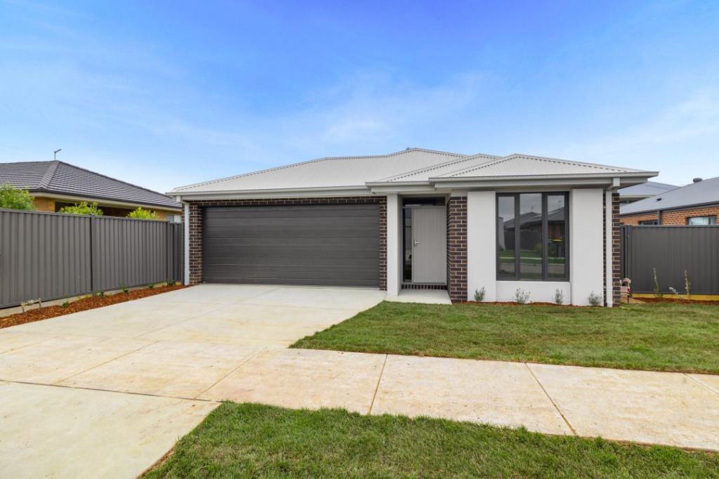 3 SODERSTROM ST, LUCAS, VIC 3350