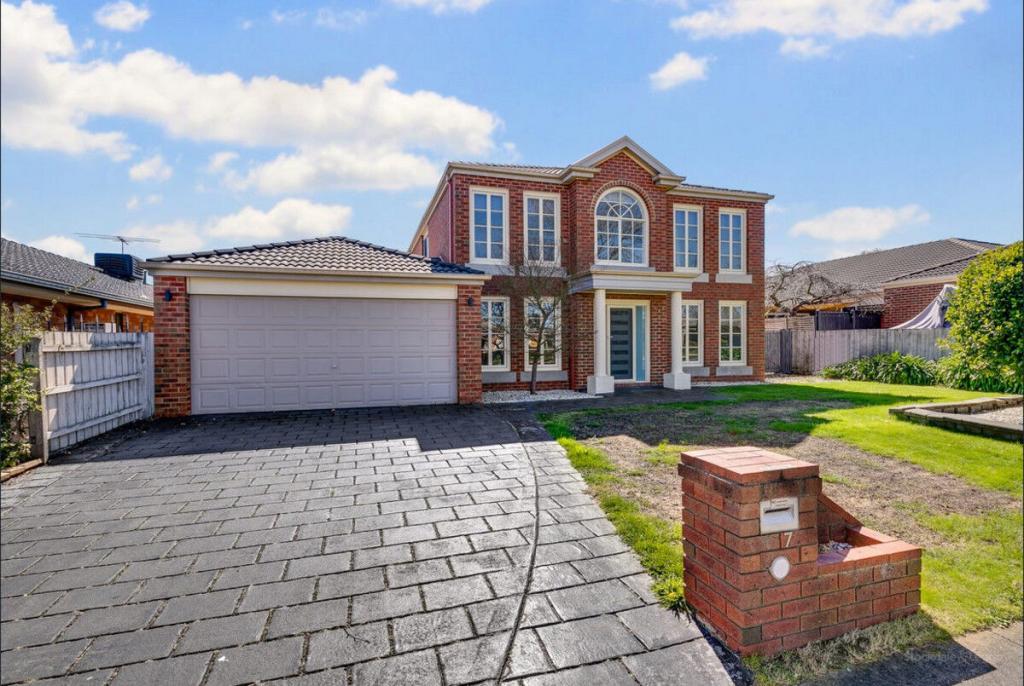 7 FIELDSTONE BVD, BEACONSFIELD, VIC 3807