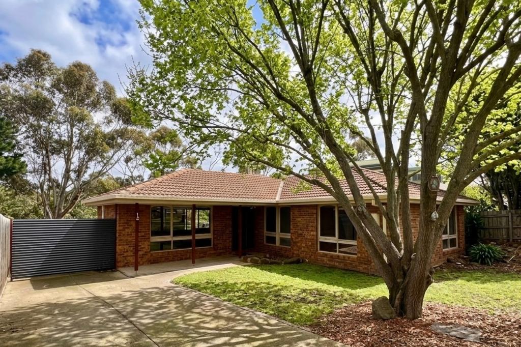 12 Bracknell Pl, Deer Park, VIC 3023