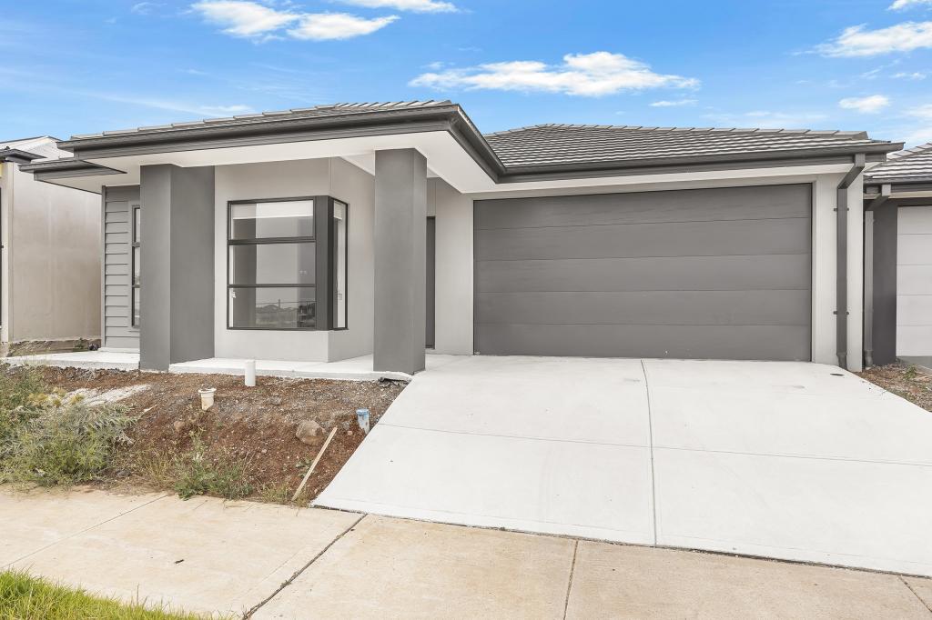 4 IVAN WAY, FRASER RISE, VIC 3336