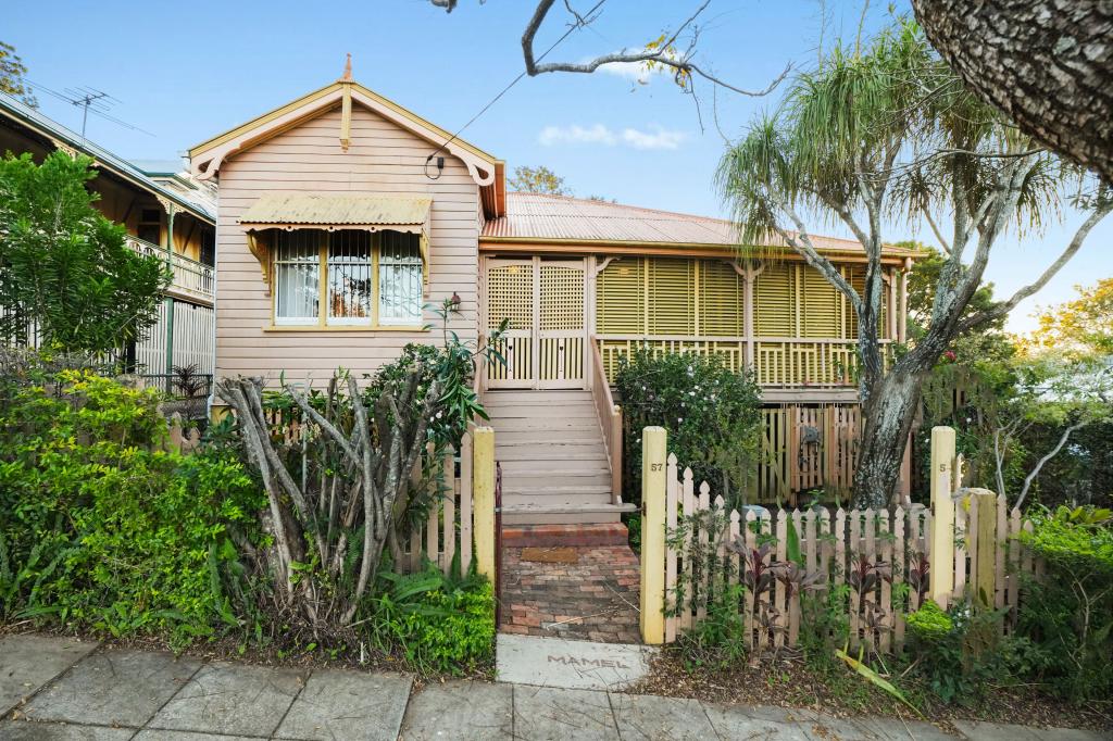 57 Ellenborough St, Ipswich, QLD 4305