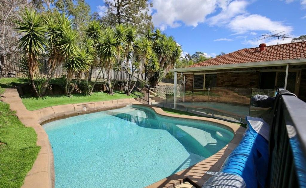 5 Hendrix St, Windaroo, QLD 4207