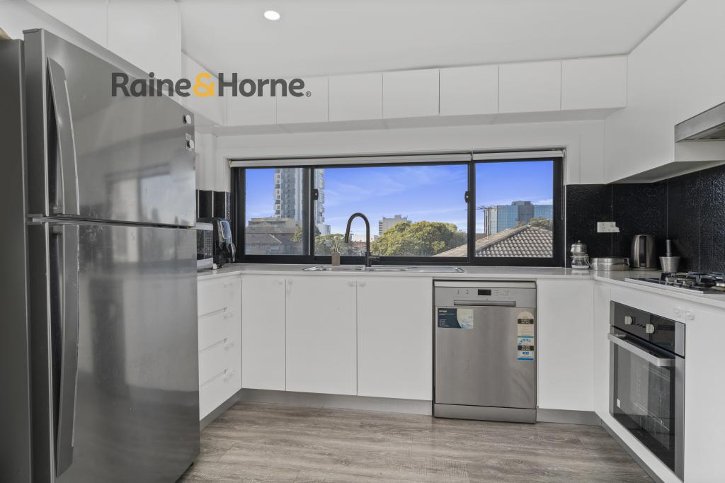 6/128 MOORE ST, LIVERPOOL, NSW 2170