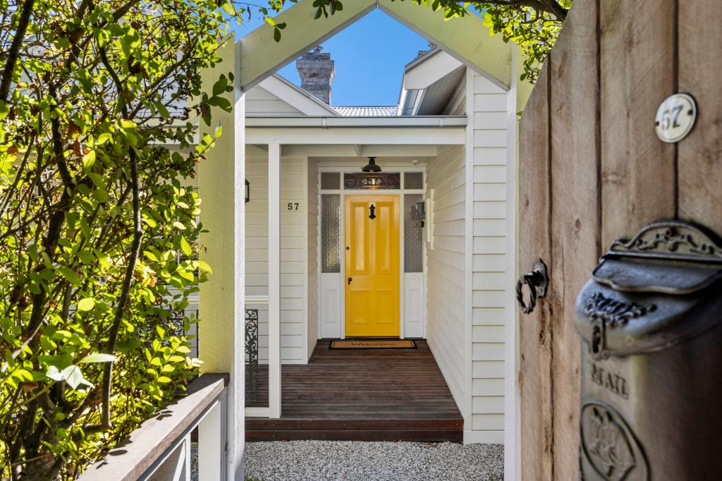 57 High St, Woodend, VIC 3442