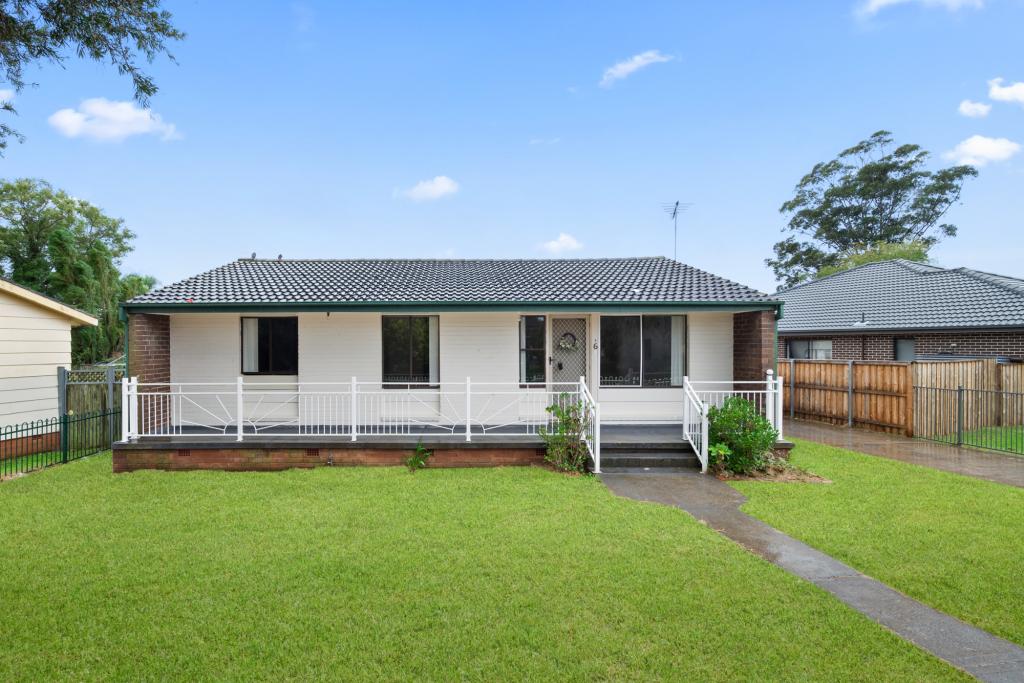 6 Yarrawin Way, Airds, NSW 2560