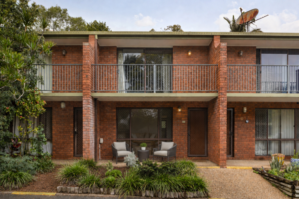 11/4 Amie Ct, Springwood, QLD 4127