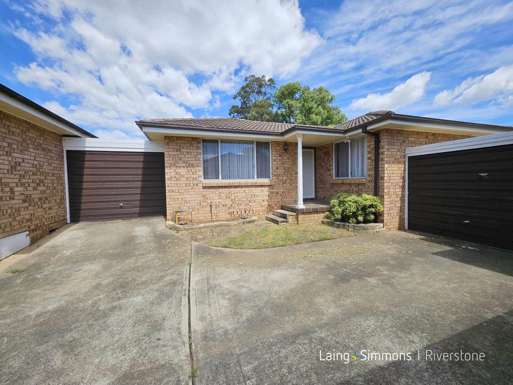 11/4 Sitella Pl, Ingleburn, NSW 2565