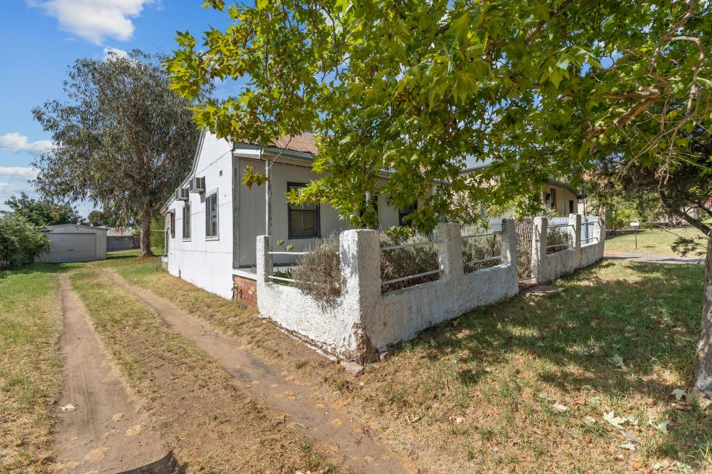 26 George St, Junee, NSW 2663