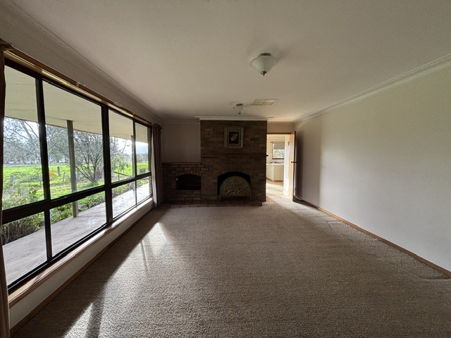 45 Reservoir Rd, Bowenvale, VIC 3465