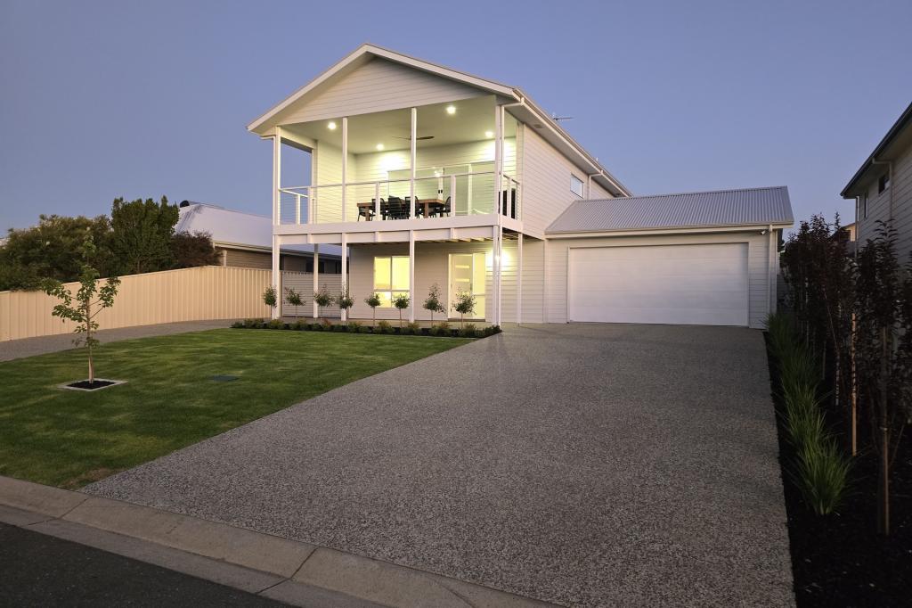 4 Resolute Ave, Normanville, SA 5204