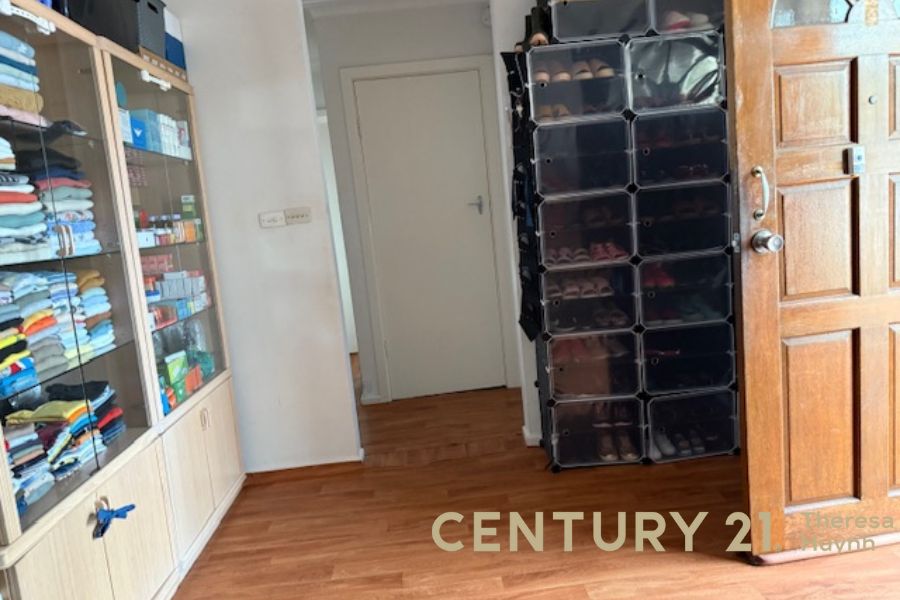 8 Thames Ave, Springvale, VIC 3171