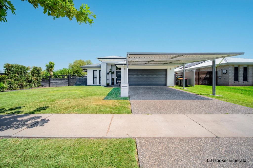 83 Canterbury Rd, Emerald, QLD 4720