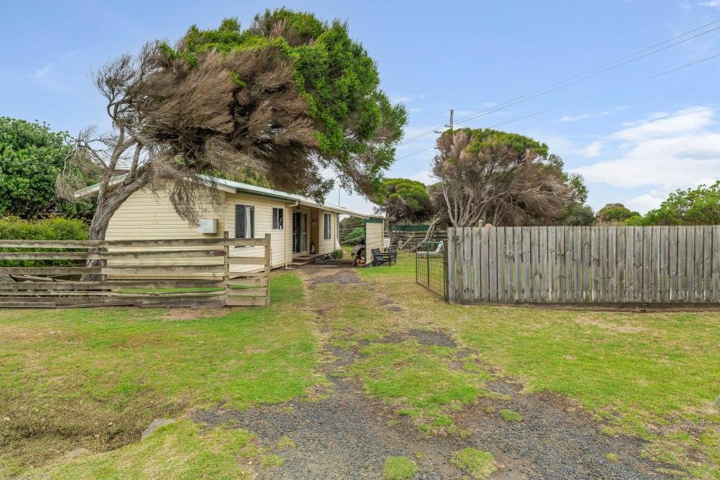 32 Page Ave, Surf Beach, VIC 3922