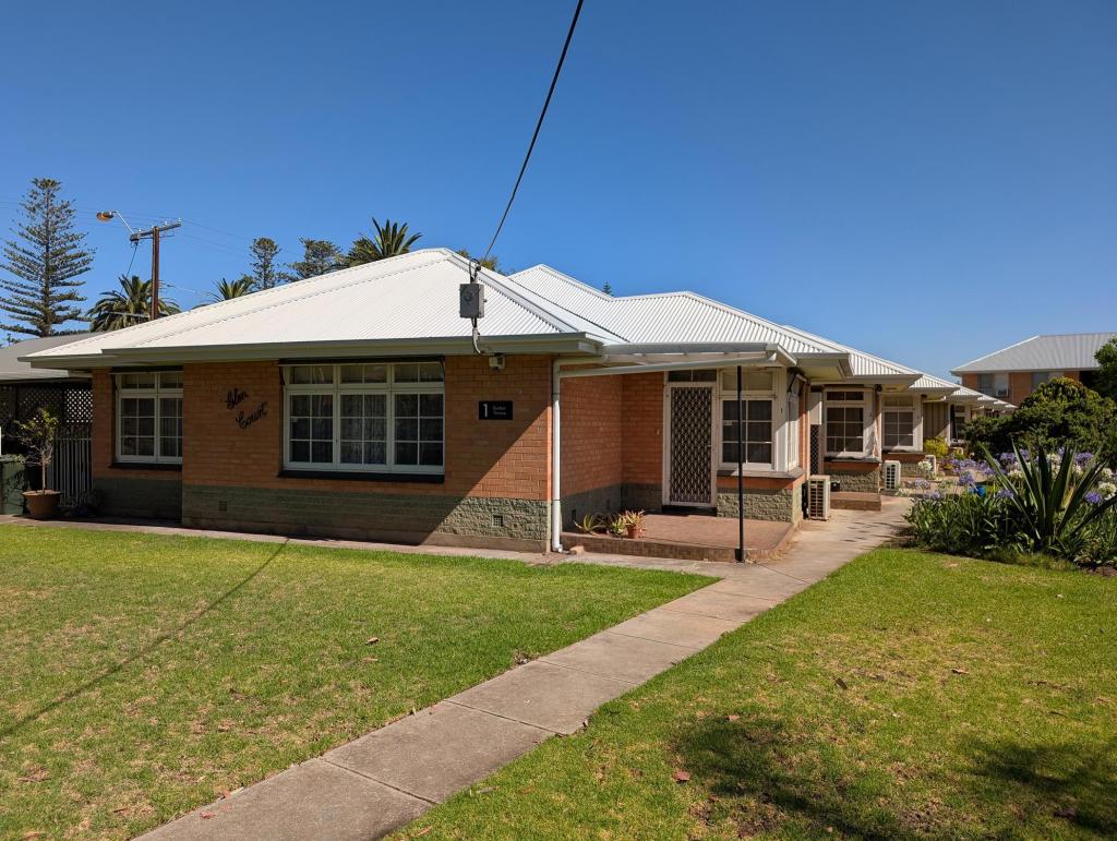 2/1 DUNBAR TCE, GLENELG EAST, SA 5045