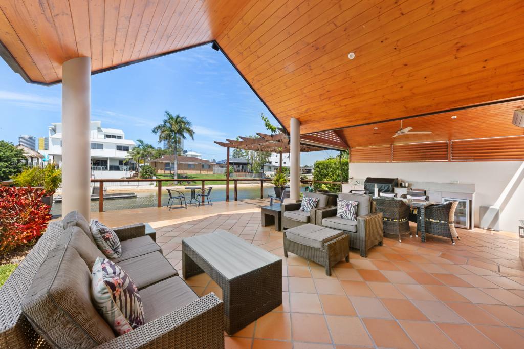 20 PEARL KEY, BROADBEACH WATERS, QLD 4218