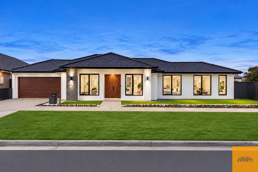 56 LENA CRES, TRUGANINA, VIC 3029