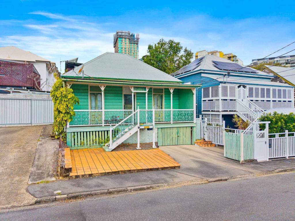 35 Rosa St, Spring Hill, QLD 4000