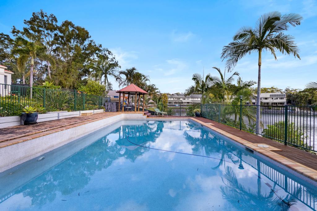 6 Mornington Tce, Robina, QLD 4226