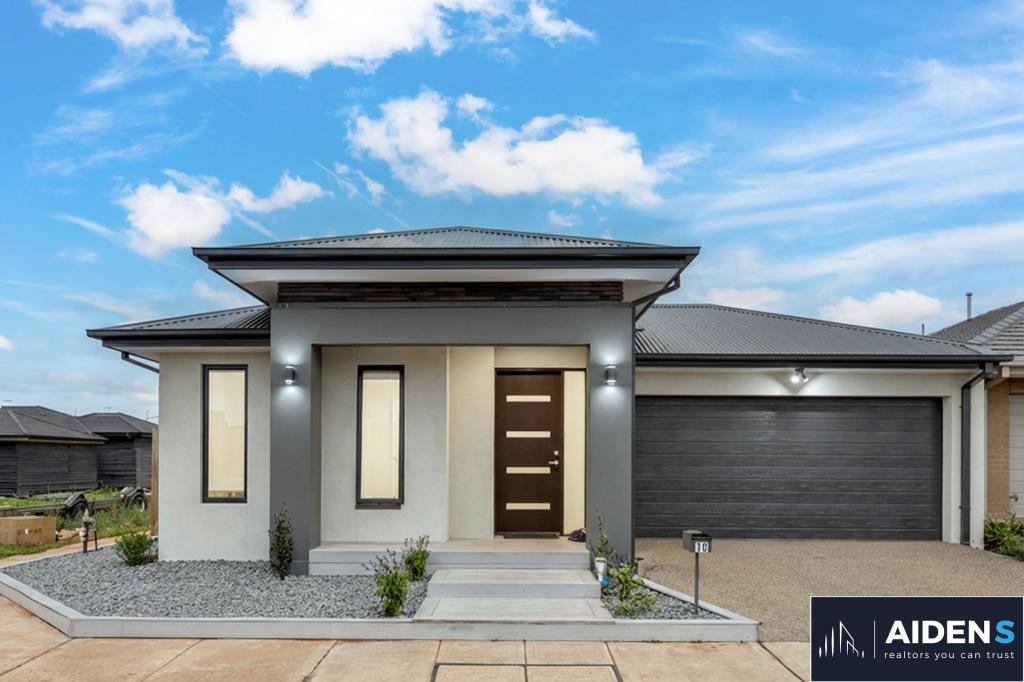 10 BRADFORD ST, ROCKBANK, VIC 3335