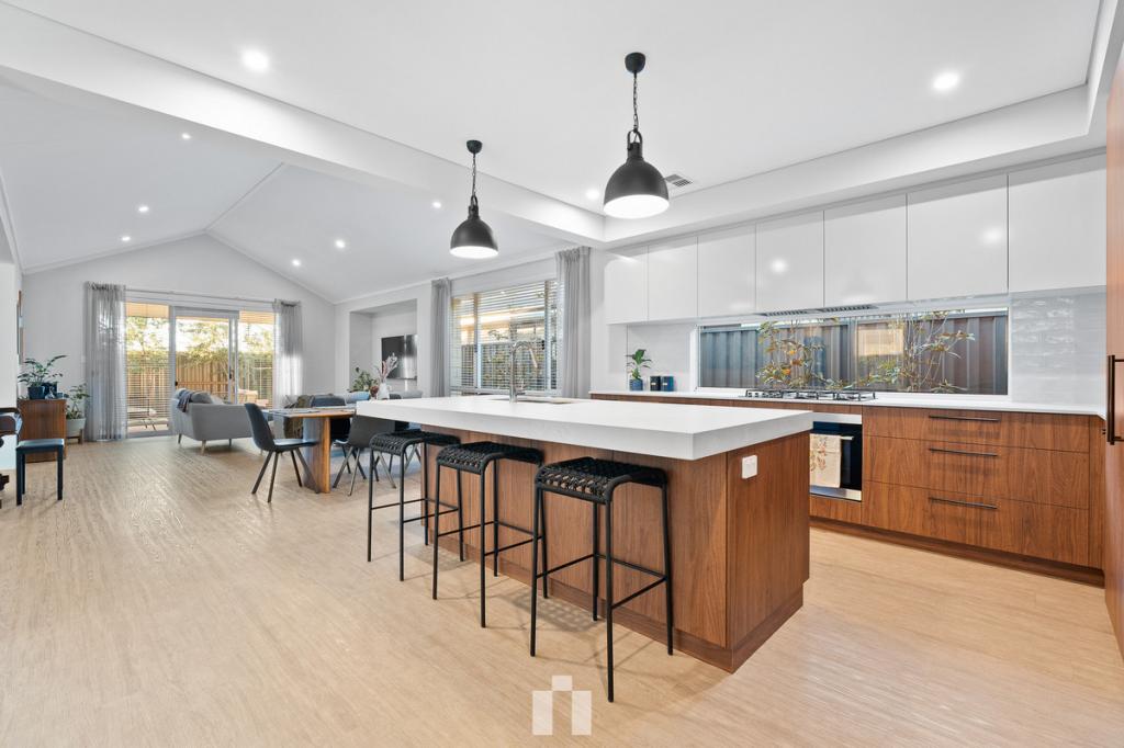 9 Bluegrass St, Treeby, WA 6164