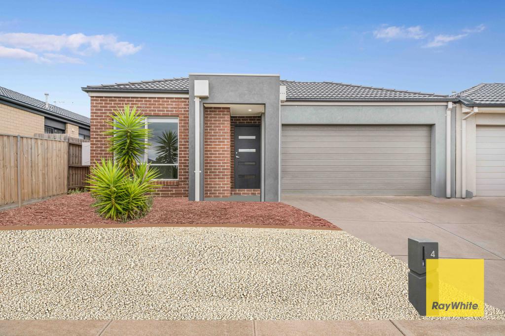 74 Toolern St, Melton South, VIC 3338