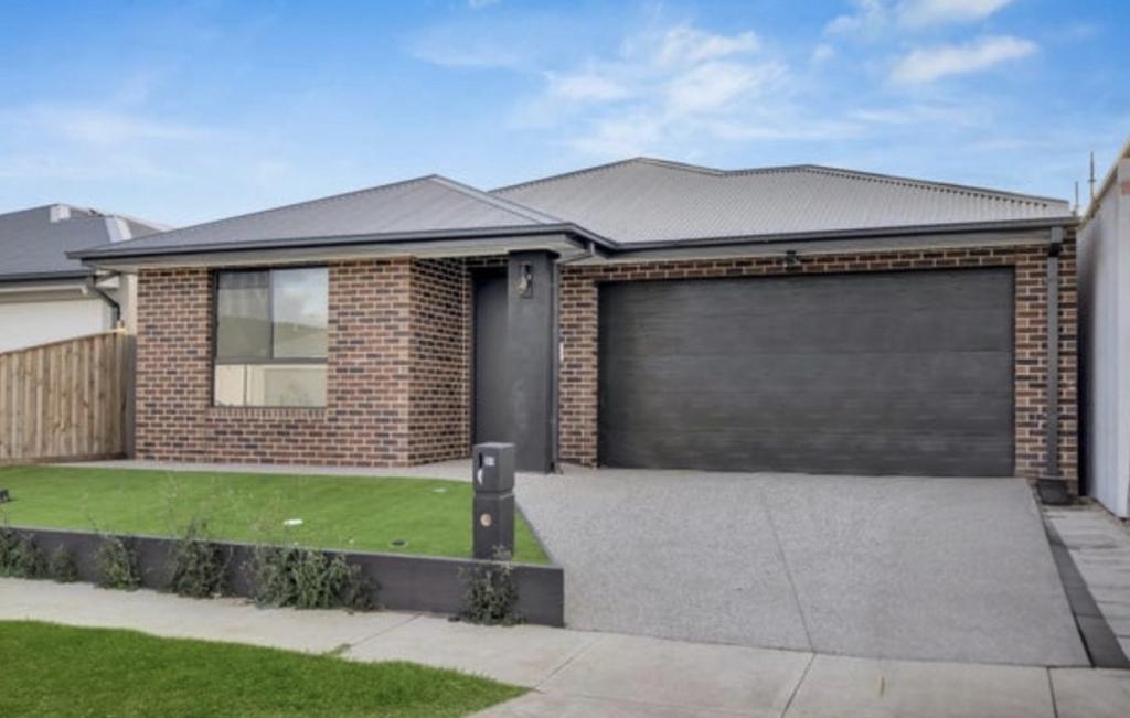 31 VOLLEY ST, TARNEIT, VIC 3029