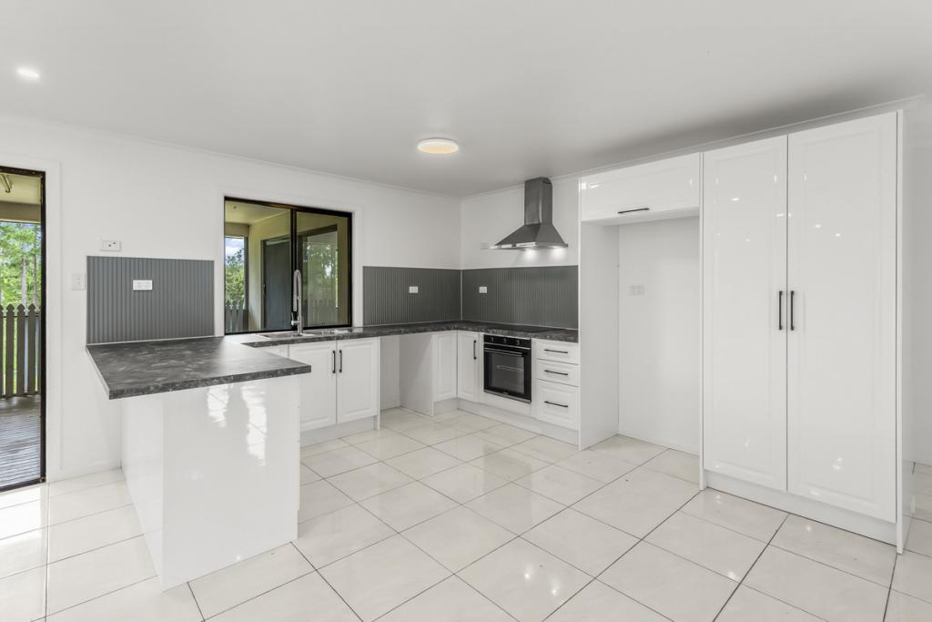 37 Stevenson Rd, Glenwood, QLD 4570