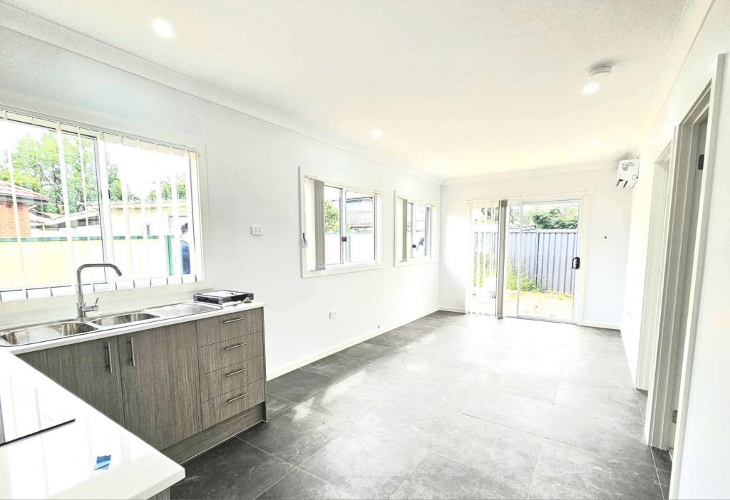 15a Gary Gr, Marayong, NSW 2148