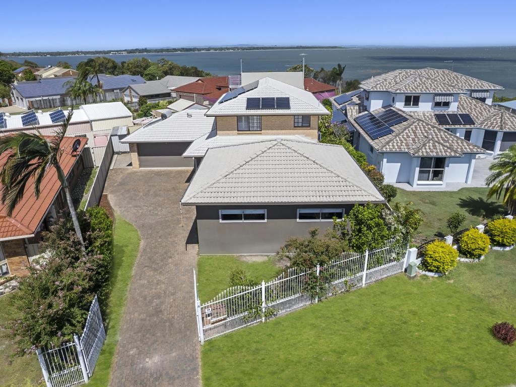 4 Dylan Ct, Sandstone Point, QLD 4511