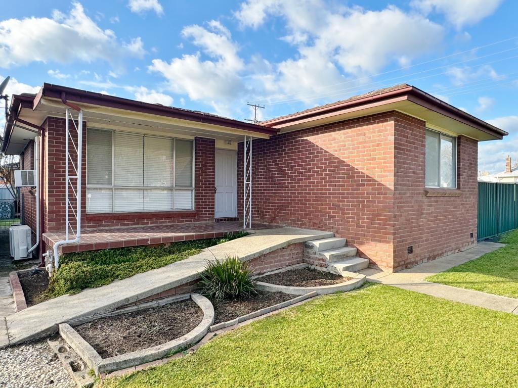 24 Murringo St, Young, NSW 2594