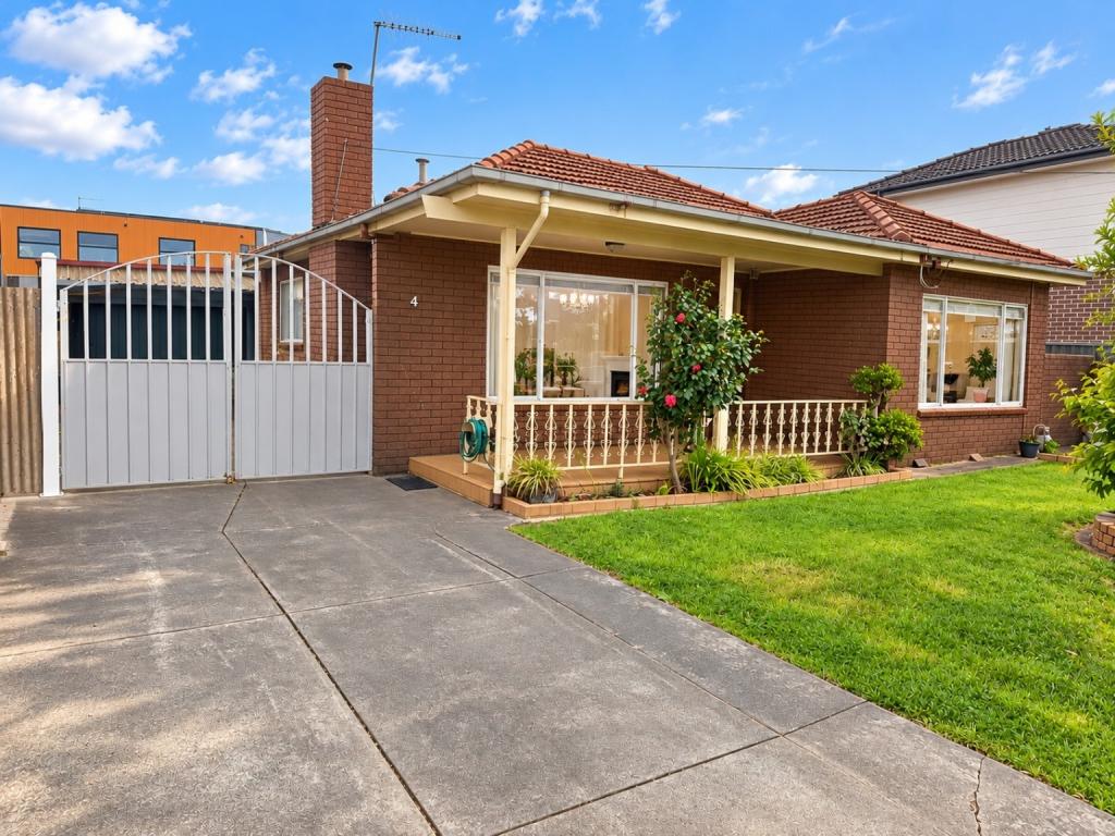 4 Riverside Ave, Avondale Heights, VIC 3034