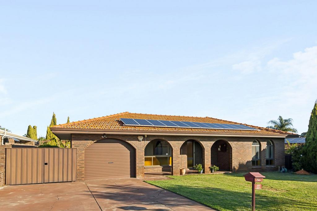 10 Farrell Pl, Noranda, WA 6062