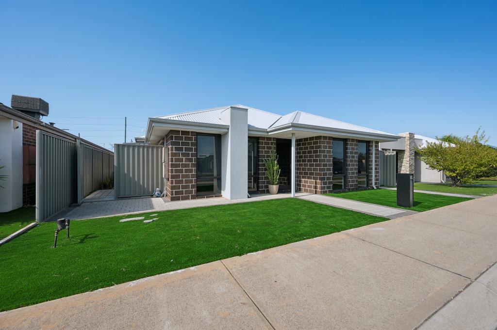 11 Mayor St, Harrisdale, WA 6112