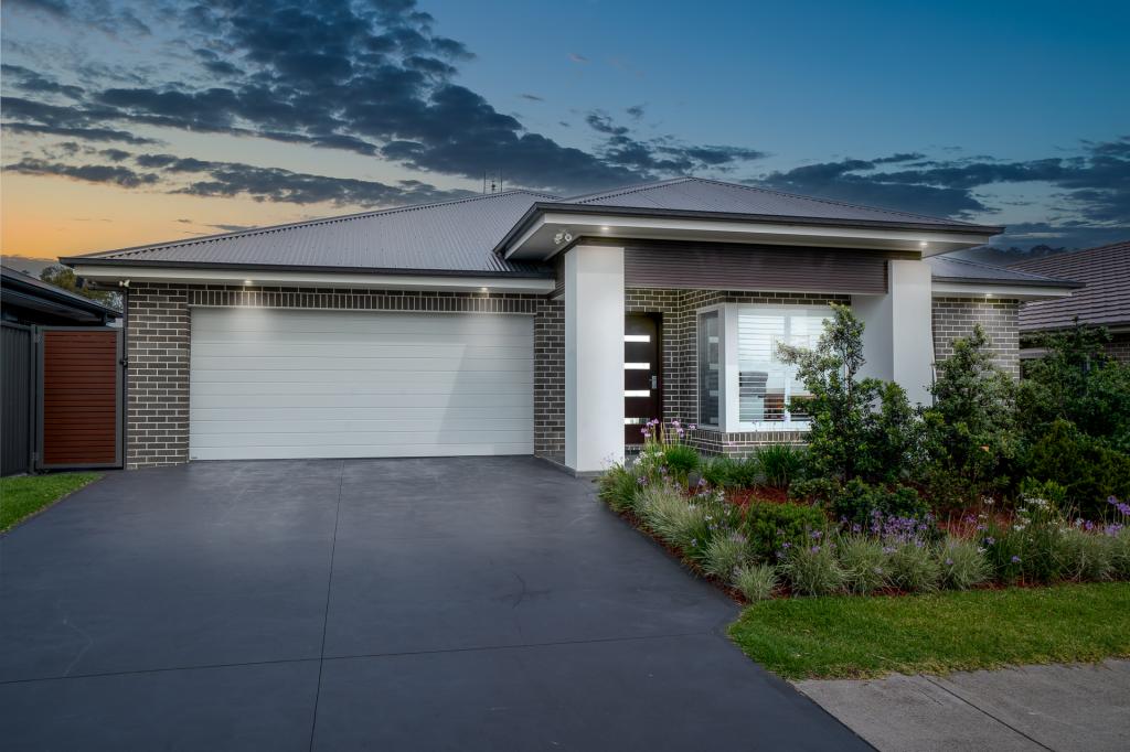 51 Voyager St, Wadalba, NSW 2259