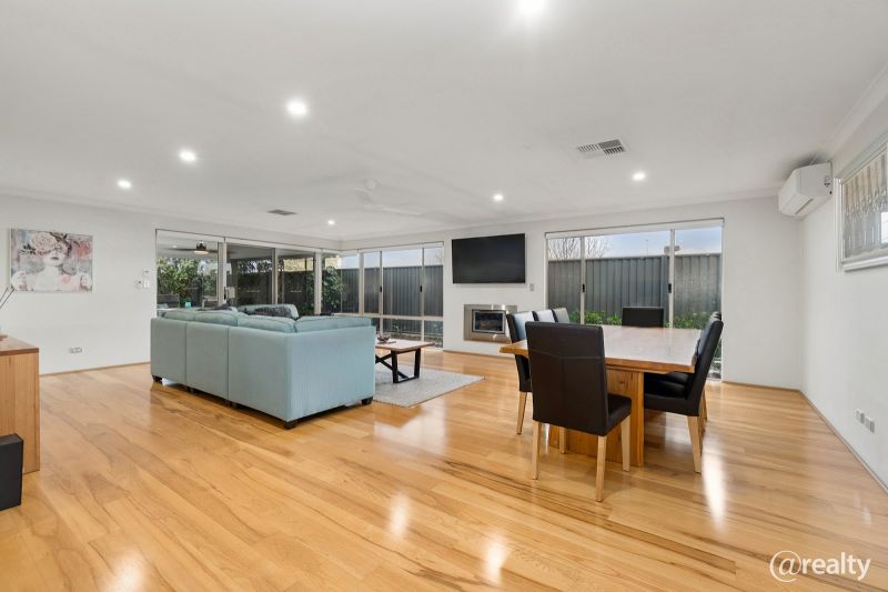 15 Braddock Lane, Caversham, WA 6055