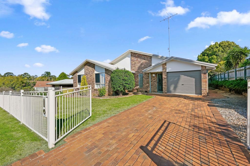 10 Horrocks Cres, Kearneys Spring, QLD 4350