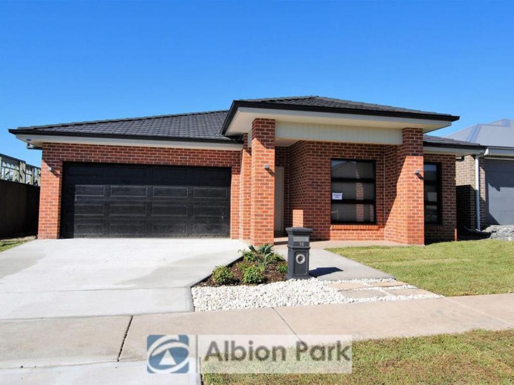 16 Meander Dr, Calderwood, NSW 2527