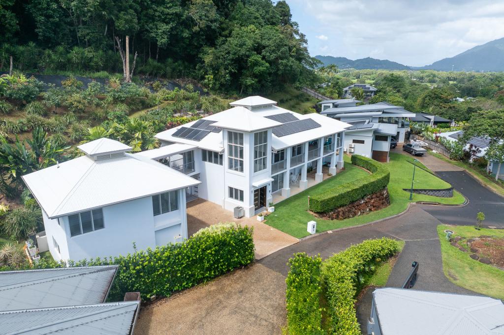 8 Wirrega Cl, Caravonica, QLD 4878