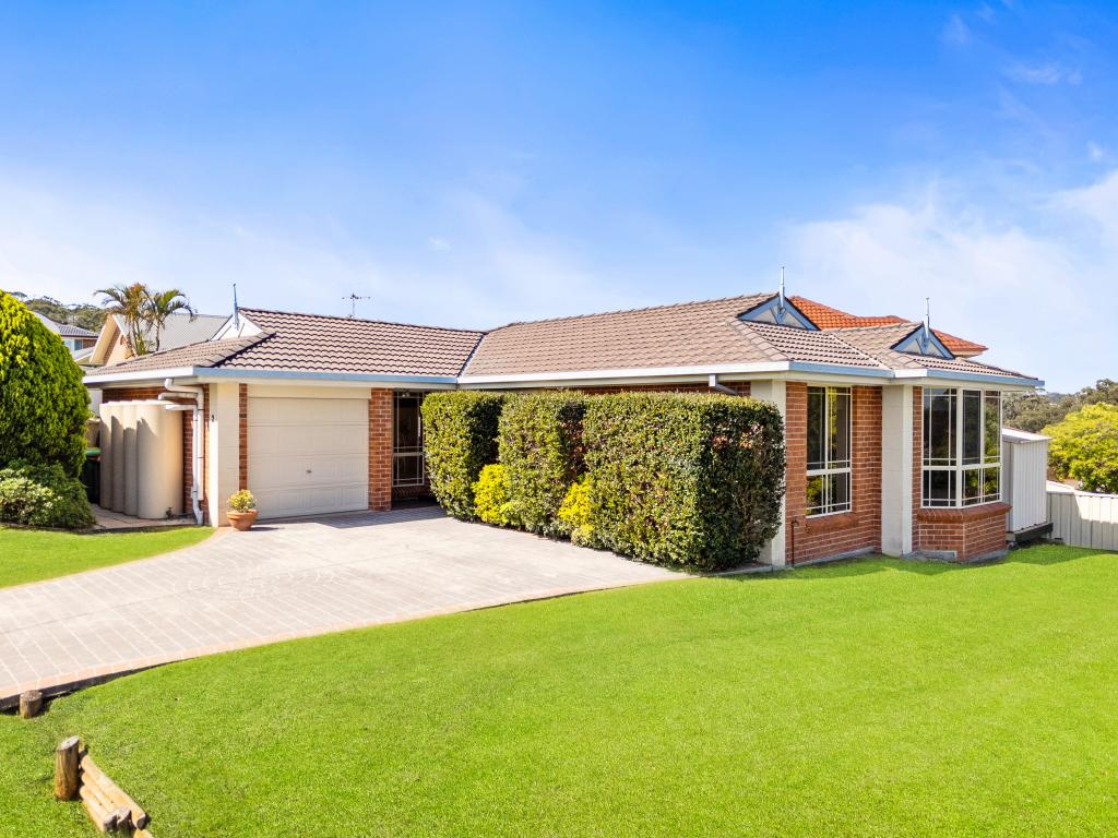 2 Cypress Cl, Springfield, NSW 2250