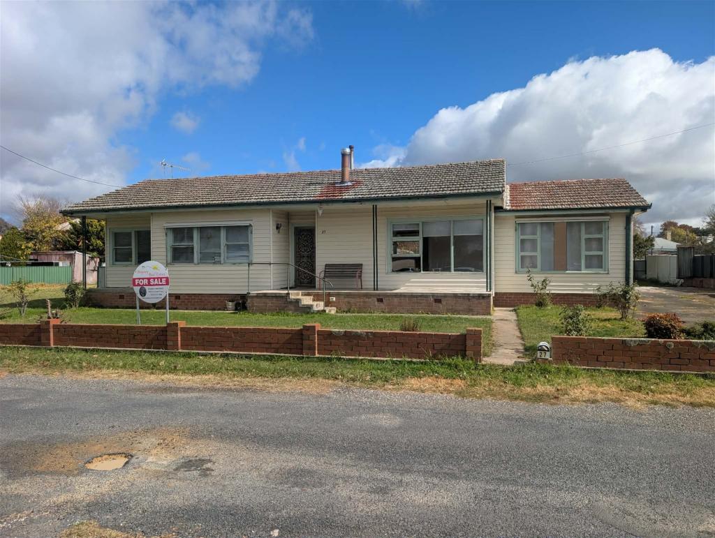27 Adelaide Lane, Blayney, NSW 2799