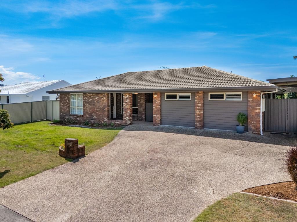 3 Helm Cres, Wurtulla, QLD 4575
